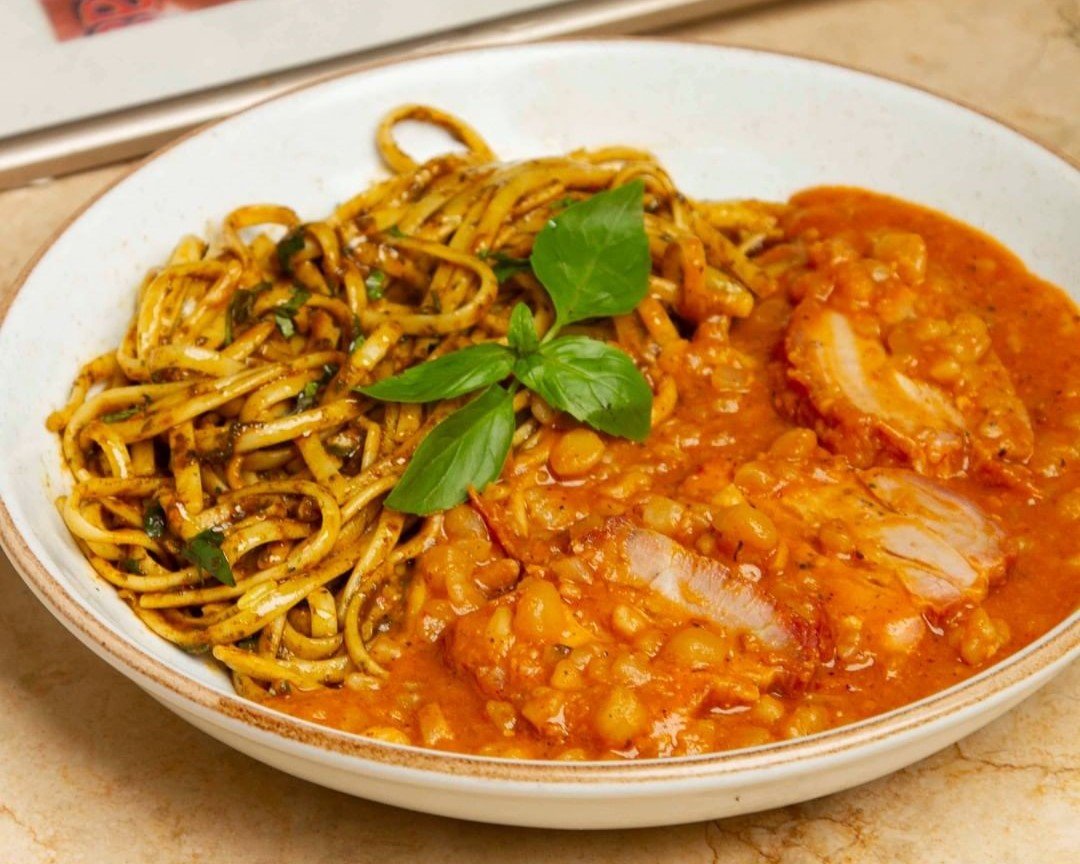 Carapulcra y Sopa Seca